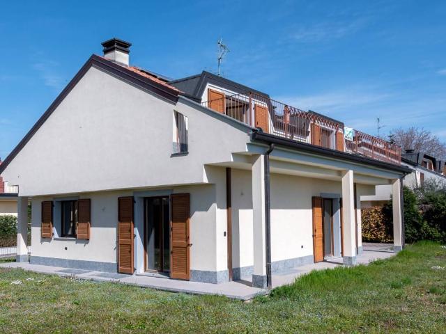 Villa in vendita a Usmate Velate MB