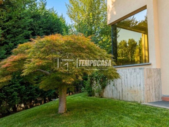 Villa in vendita a Usmate Velate MB