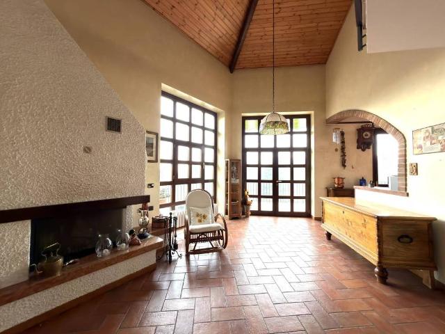 Villa in vendita a Usmate Velate MB
