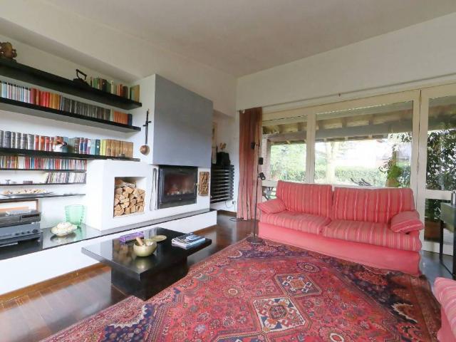 Villa in vendita a Usmate Velate MB