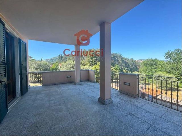 Villa in vendita a Uzzano PT