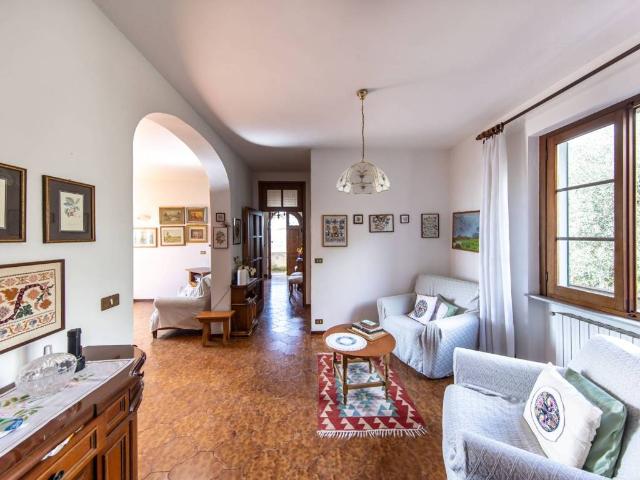 Villa in vendita a Uzzano PT