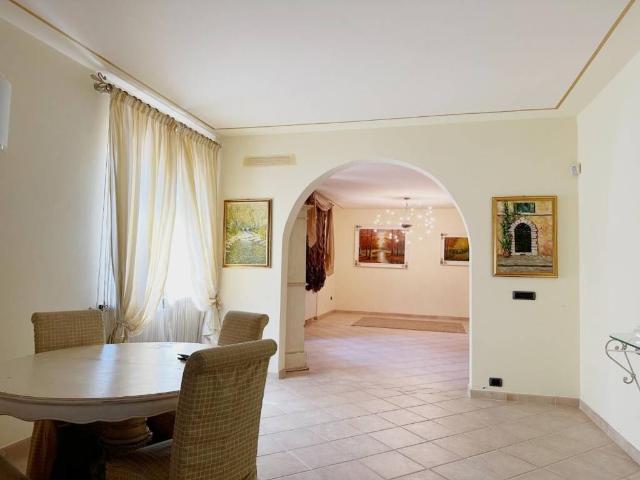 Villa in vendita a Uzzano PT