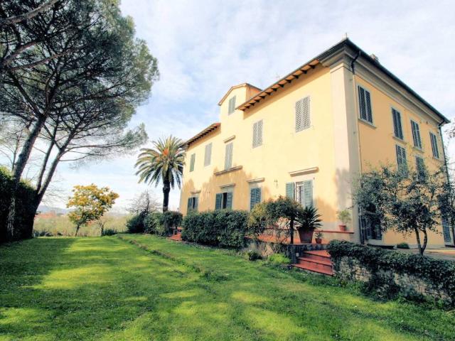 Villa in vendita a Uzzano PT