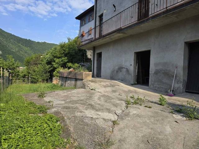 Villa in vendita a Vobarno BS