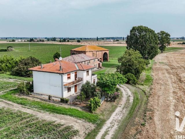 Villa in vendita a Voghiera FE