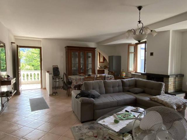 Villa in vendita a Vogogna VB