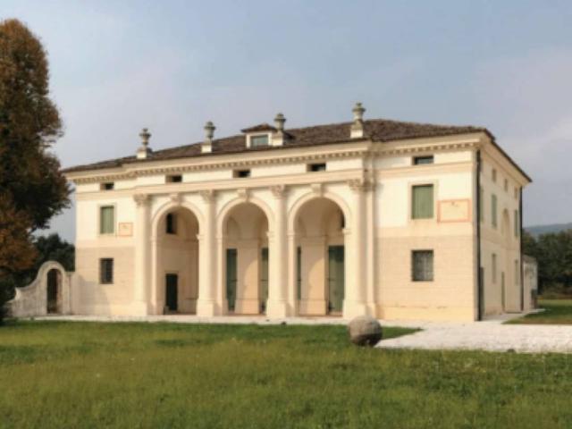 Villa in vendita a Volpago del Montello TV