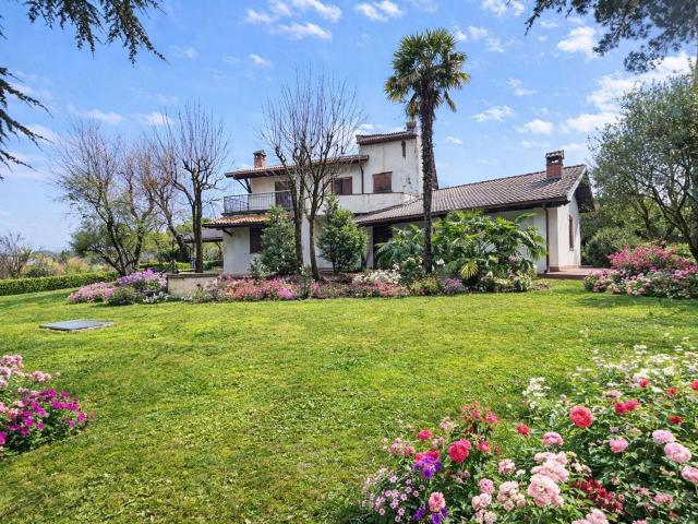 Villa in vendita a Volpara
