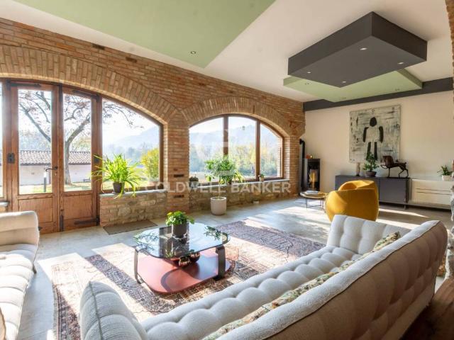 Villa in vendita a Volpedo AL