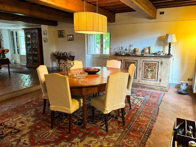 Villa in vendita a Vaiano PO