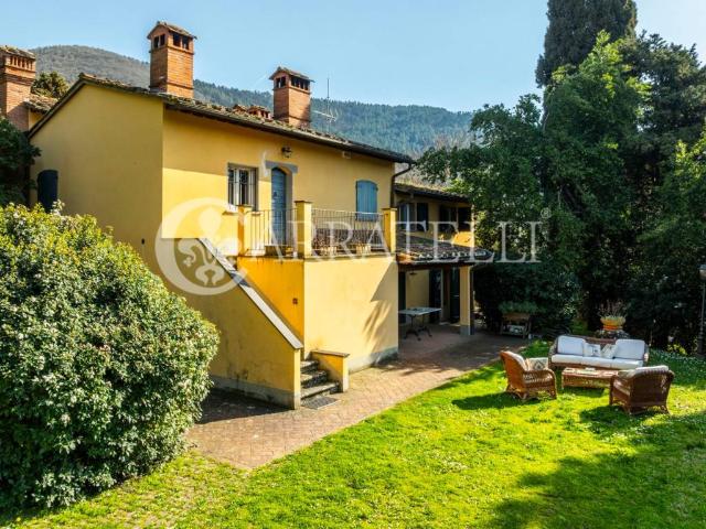 Villa in vendita a Vaiano PO