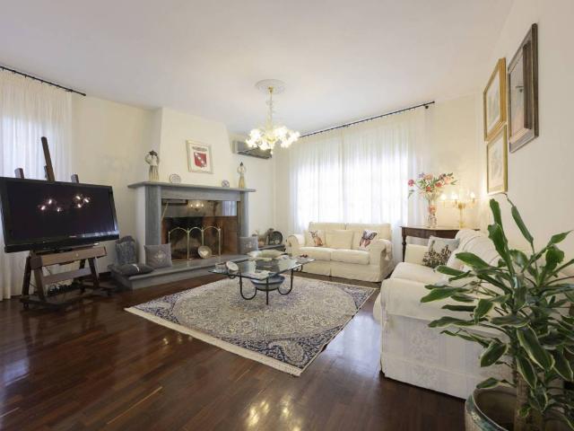 Villa in vendita a Vaiano PO