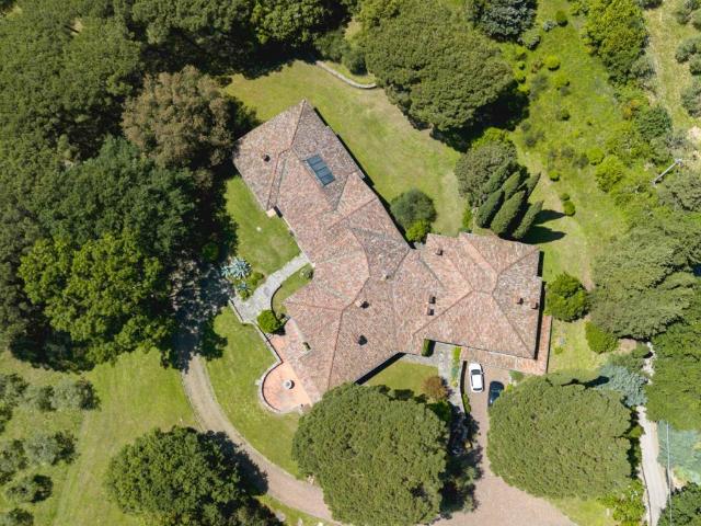 Villa in vendita a Vaiano PO