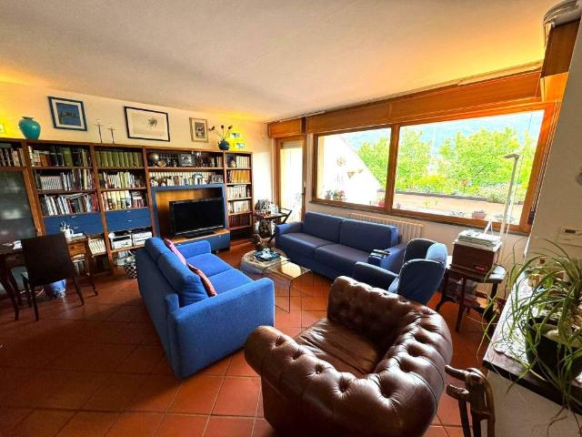 Villa in vendita a Vaiano PO