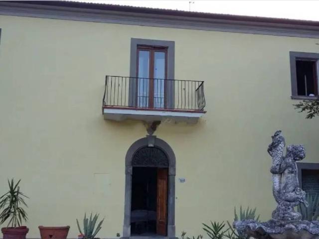 Villa in vendita a Vaiano PO