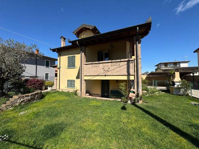 Villa in vendita a Vailate CR