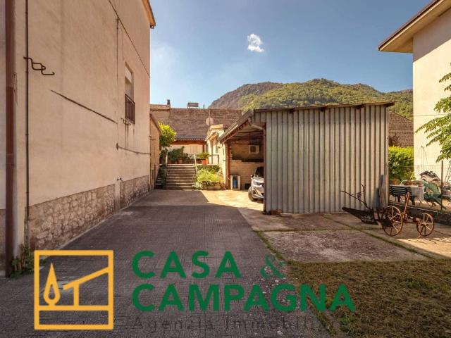 Villa in vendita a Vairano Patenora CE