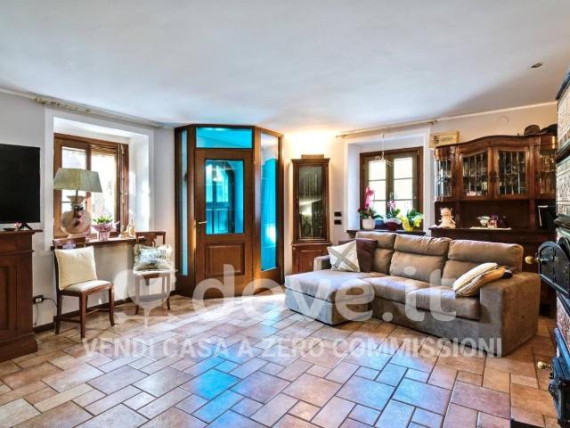 Villa in vendita a Val Brembilla BG