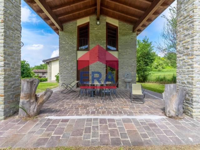 Villa in vendita a Val di Nizza PV