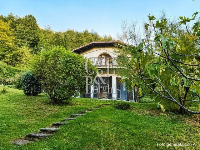 Villa in vendita a Val di Nizza PV