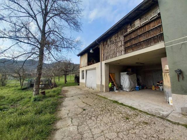 Villa in vendita a Val di Nizza PV