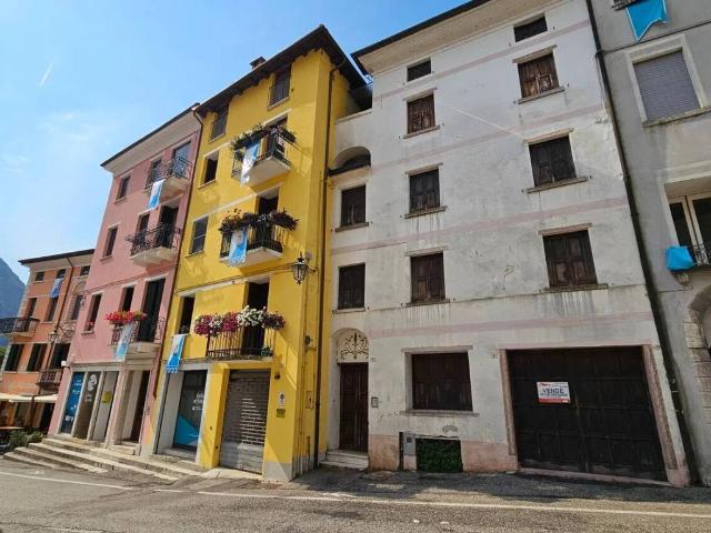 Villa in vendita a Valbrenta VI