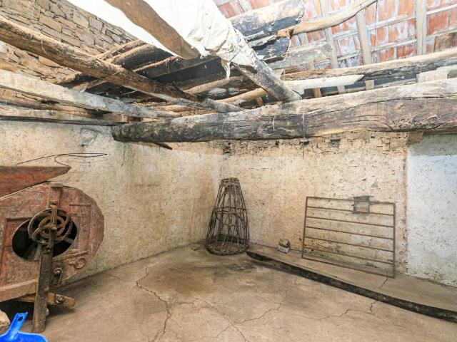 Villa in vendita a Valbrevenna GE