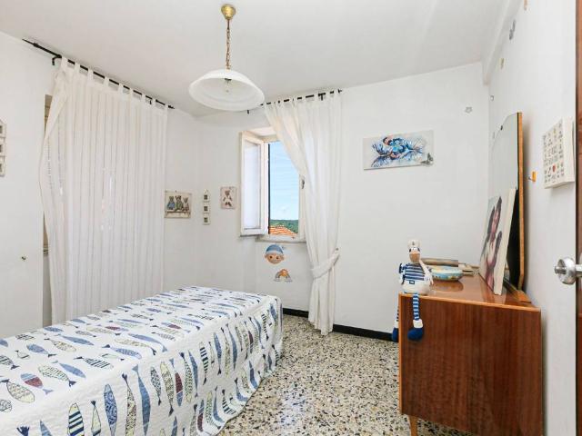Villa in vendita a Valbrevenna GE