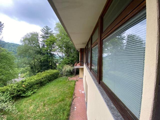 Villa in vendita a Valganna VA