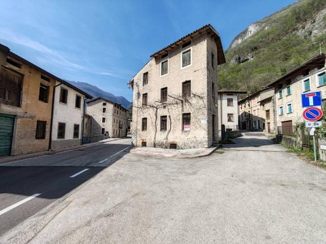 Villa in vendita a Valdastico VI