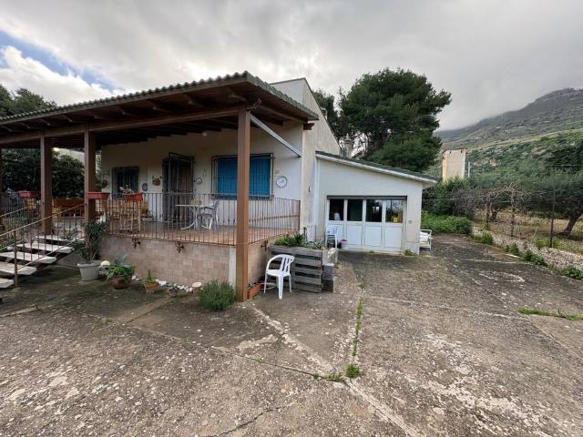 Villa in vendita a Valderice TP