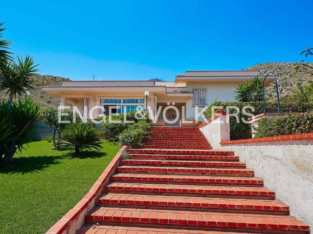 Villa in vendita a Valderice TP