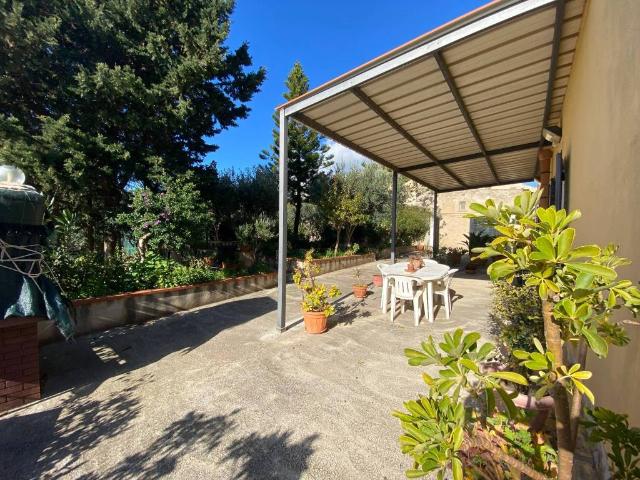 Villa in vendita a Valderice TP