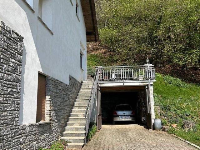 Villa in vendita a Valdilana BI