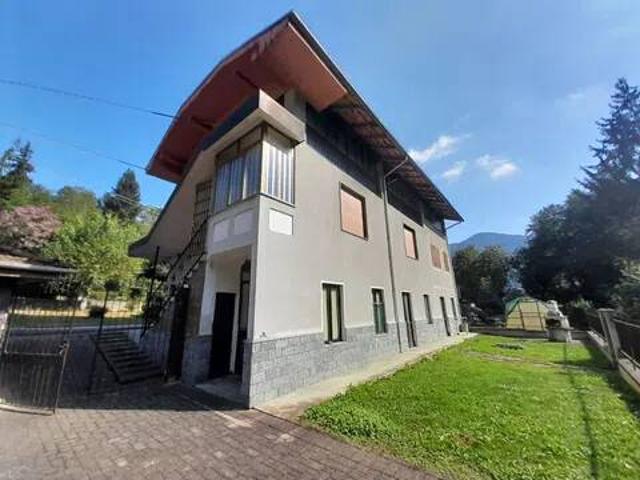 Villa in vendita a Valduggia VC