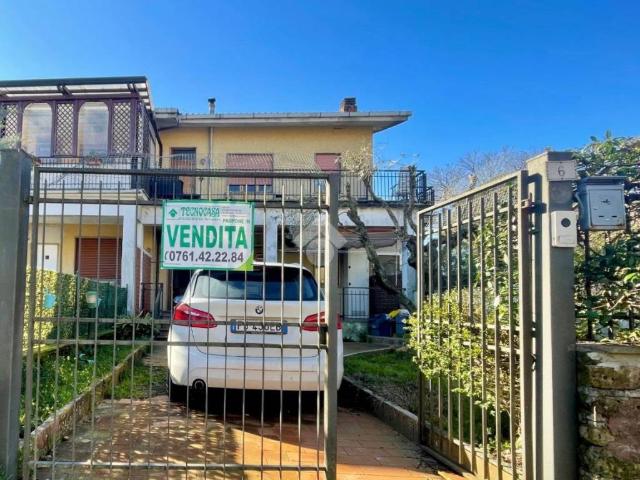 Villa in vendita a Valentano VT