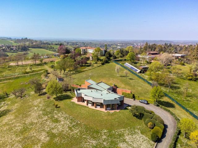 Villa in vendita a Valenza 300m² Valenza