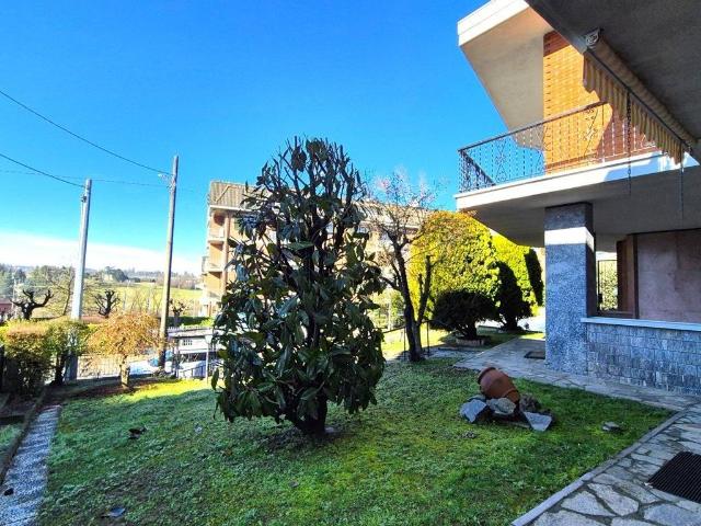 Villa in vendita a Valenza AL