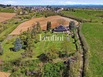 Villa in vendita a Valenza AL