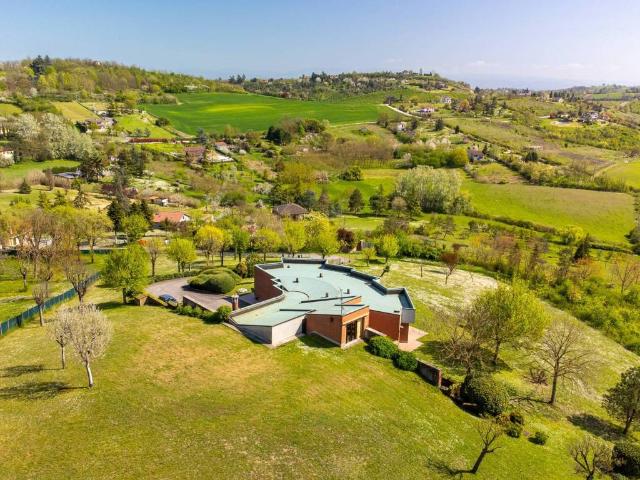Villa in vendita a Valenza AL