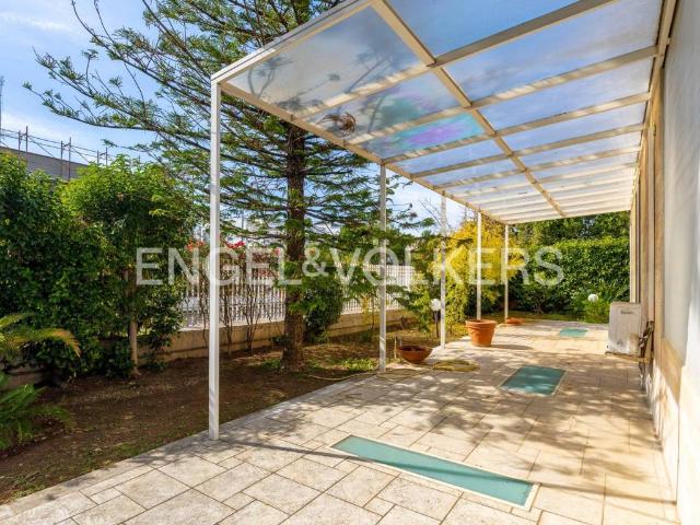 Villa in vendita a Valenzano BA