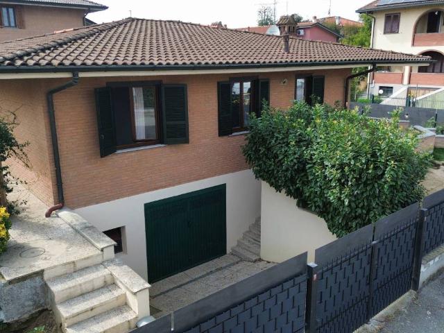 Villa in vendita a Valera Fratta LO