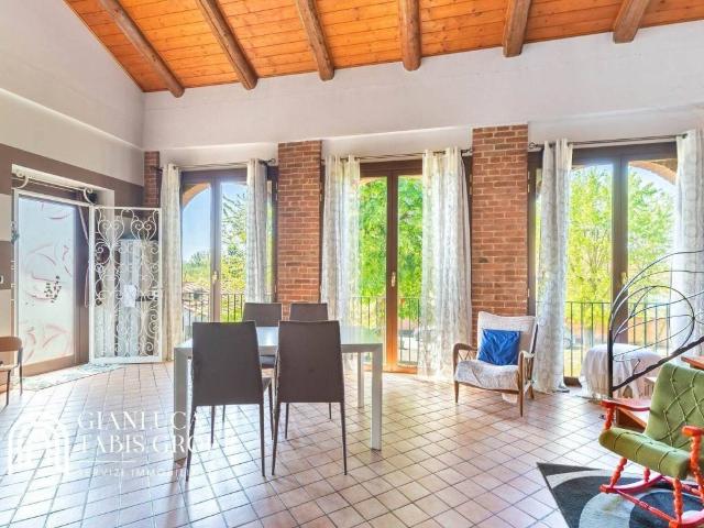 Villa in vendita a Valfenera AT