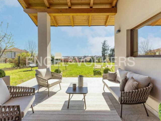 Villa in vendita a Valfenera AT
