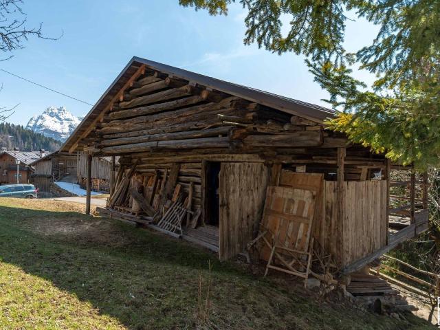 Villa in vendita a Vallada Agordina