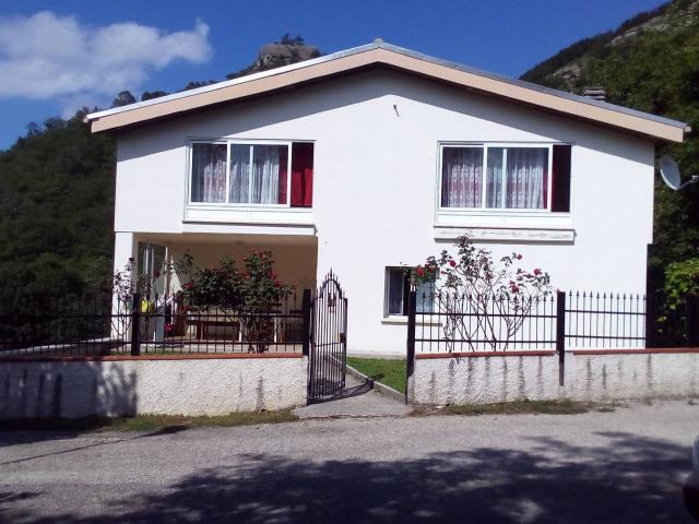 Villa in vendita a Valle Castellana, Pietralta