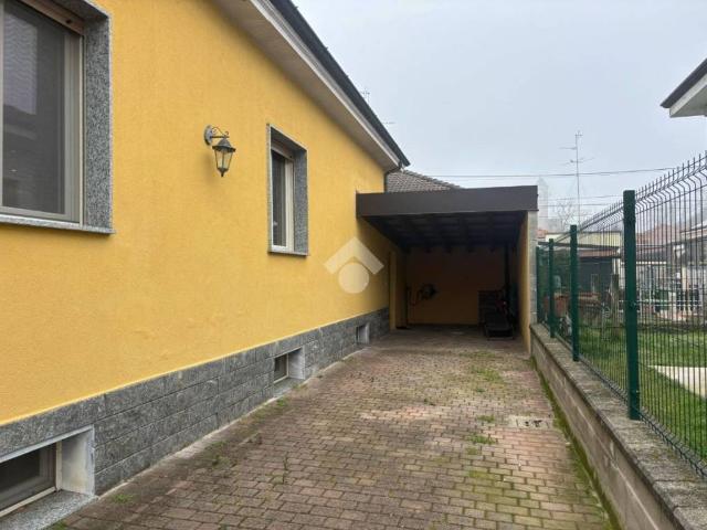 Villa in vendita a Valle Salimbene PV