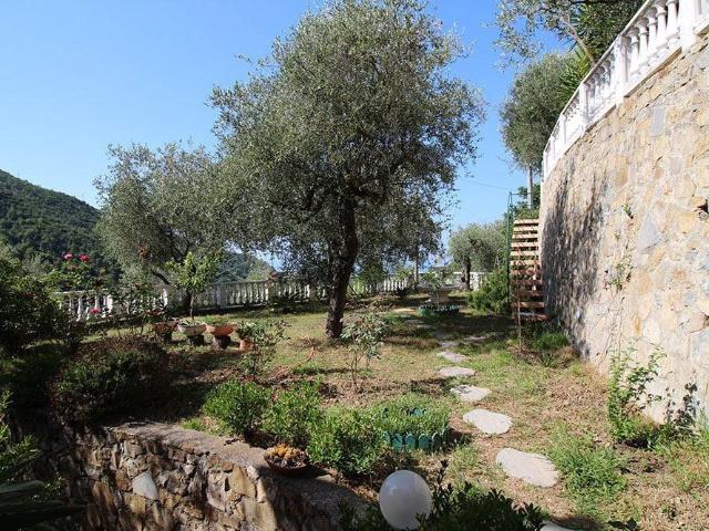 Villa in vendita a Vallebona IM
