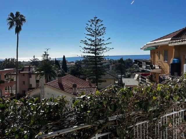Villa in vendita a Vallecrosia IM